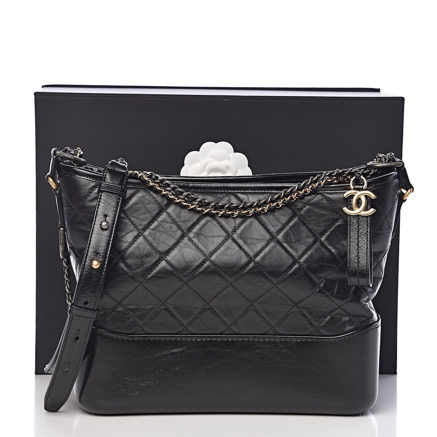 Aged Calfskin Quilted Medium Gabrielle Hobo Black