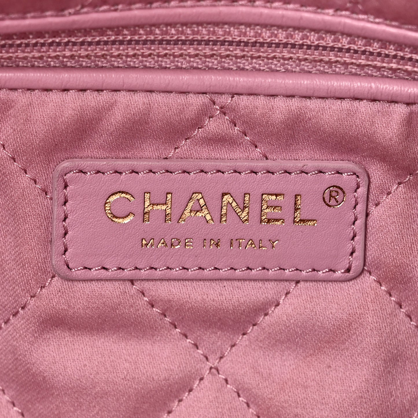 Shiny Calfskin Quilted Chanel 22 Drawstring Bag Pink