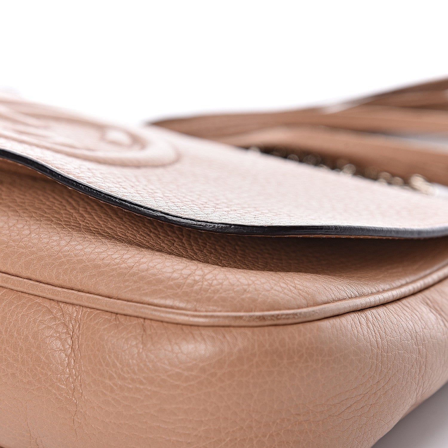 Gucci Pebbled Calfskin Medium Soho Flap Crossbody Camelia 11 of 22