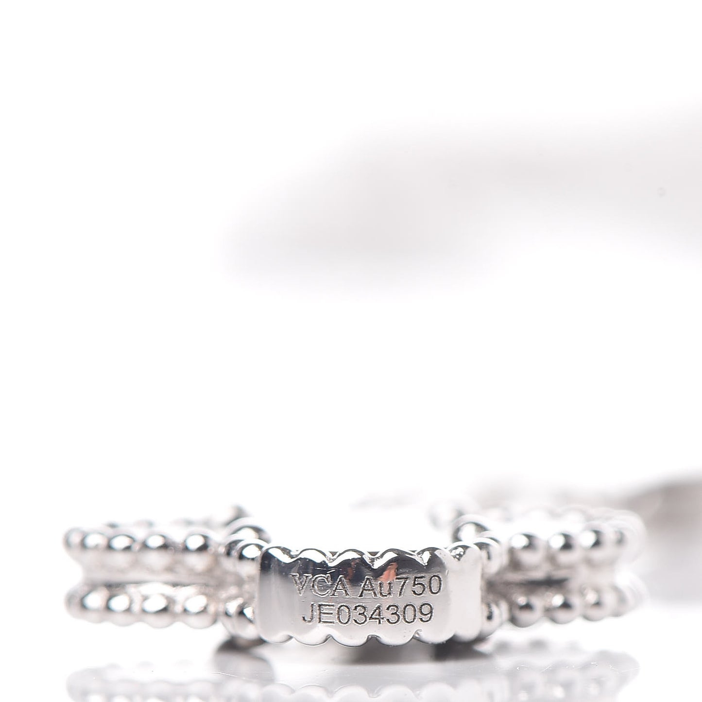 18K White Gold Mother of Pearl Chalcedony 6 Motifs Magic Alhambra Necklace