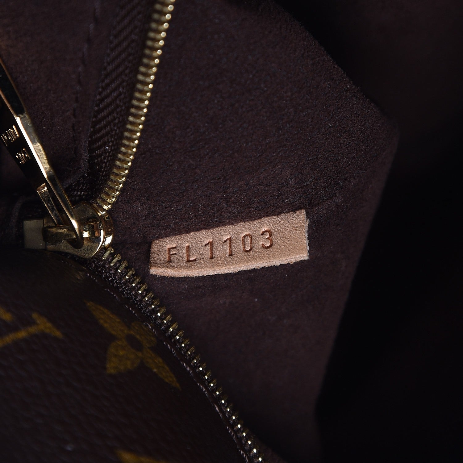 Louis Vuitton Monogram Metis 7 of 8
