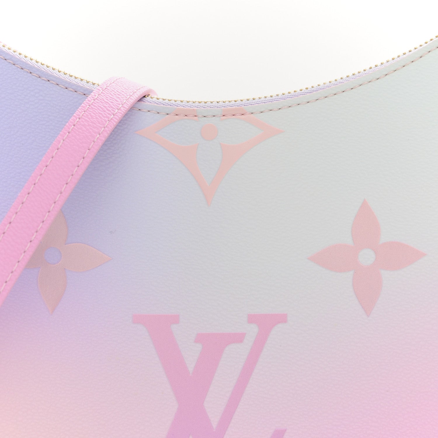 Louis Vuitton Monogram Giant Spring In The City Marshmallow Hobo PM Sunrise Pastel 6 of 9