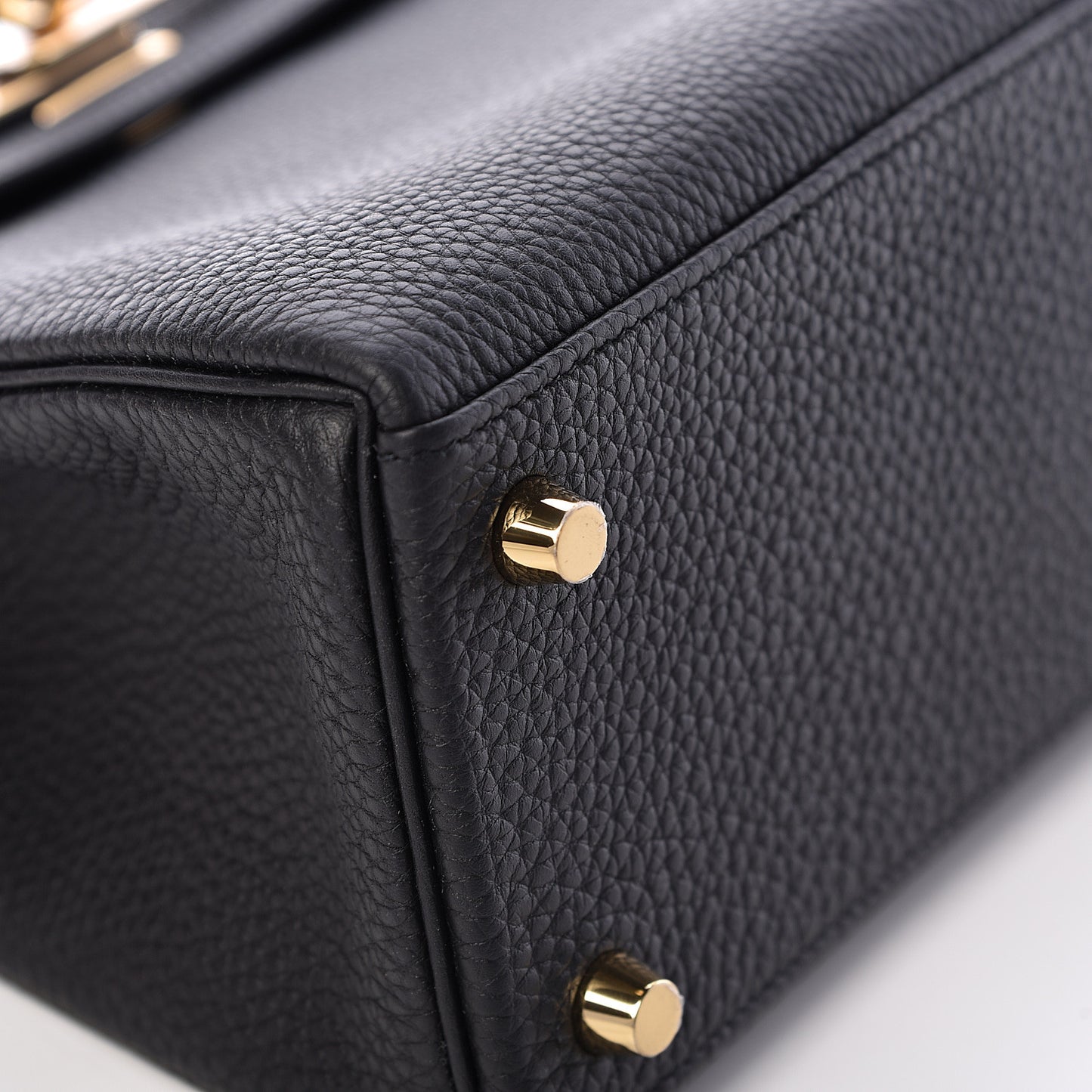Togo Kelly Retourne 25 Black