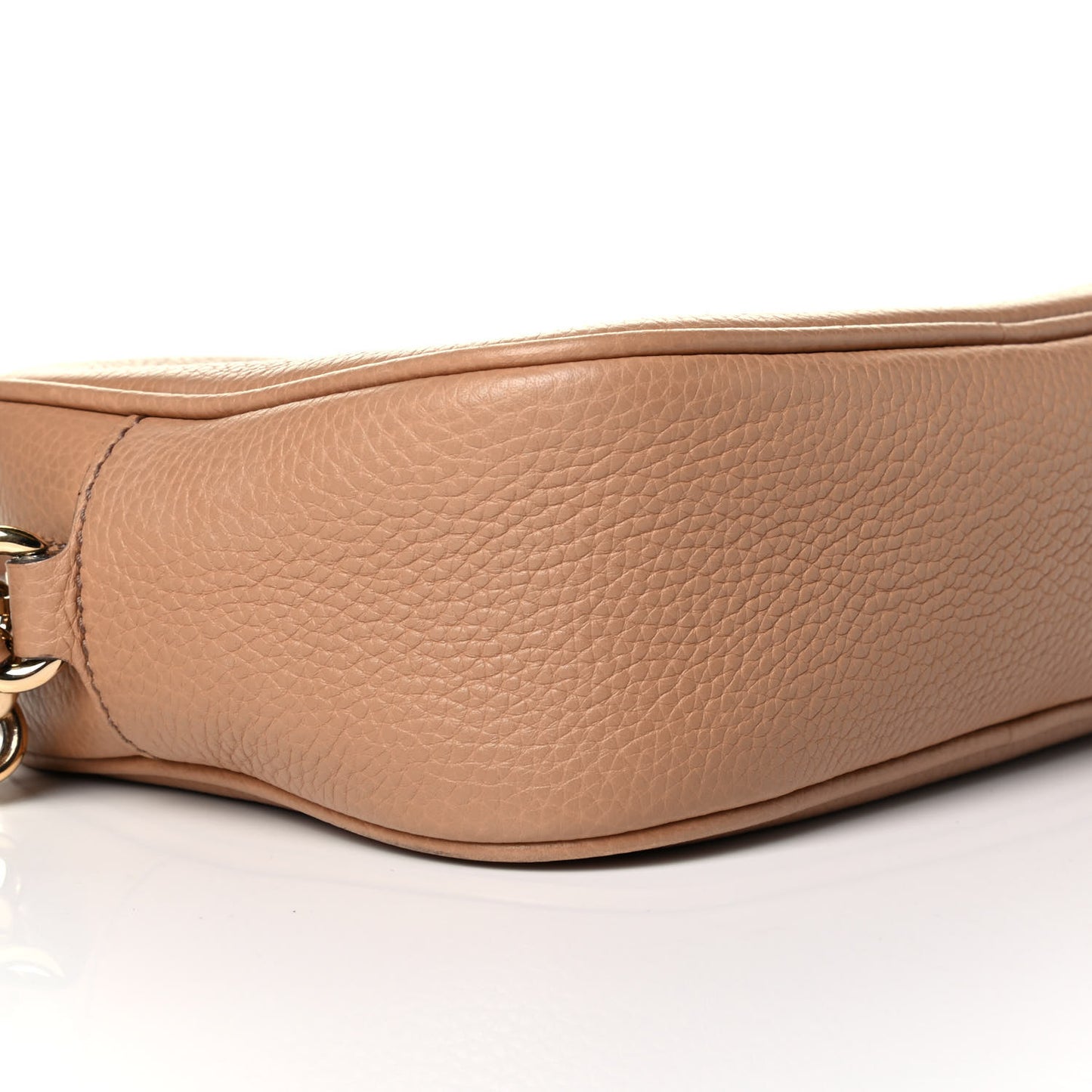 Pebbled Calfskin Small Soho Disco Bag Camelia