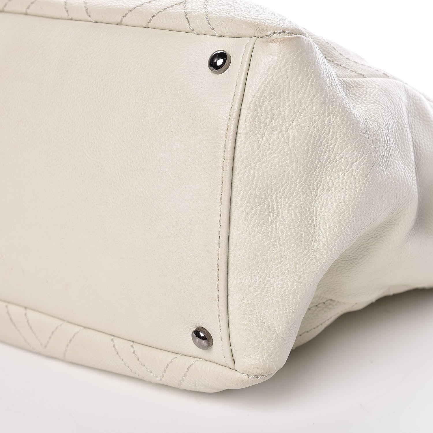 Chanel Calfskin Large Diamond Stitch Tote White 13 of 17