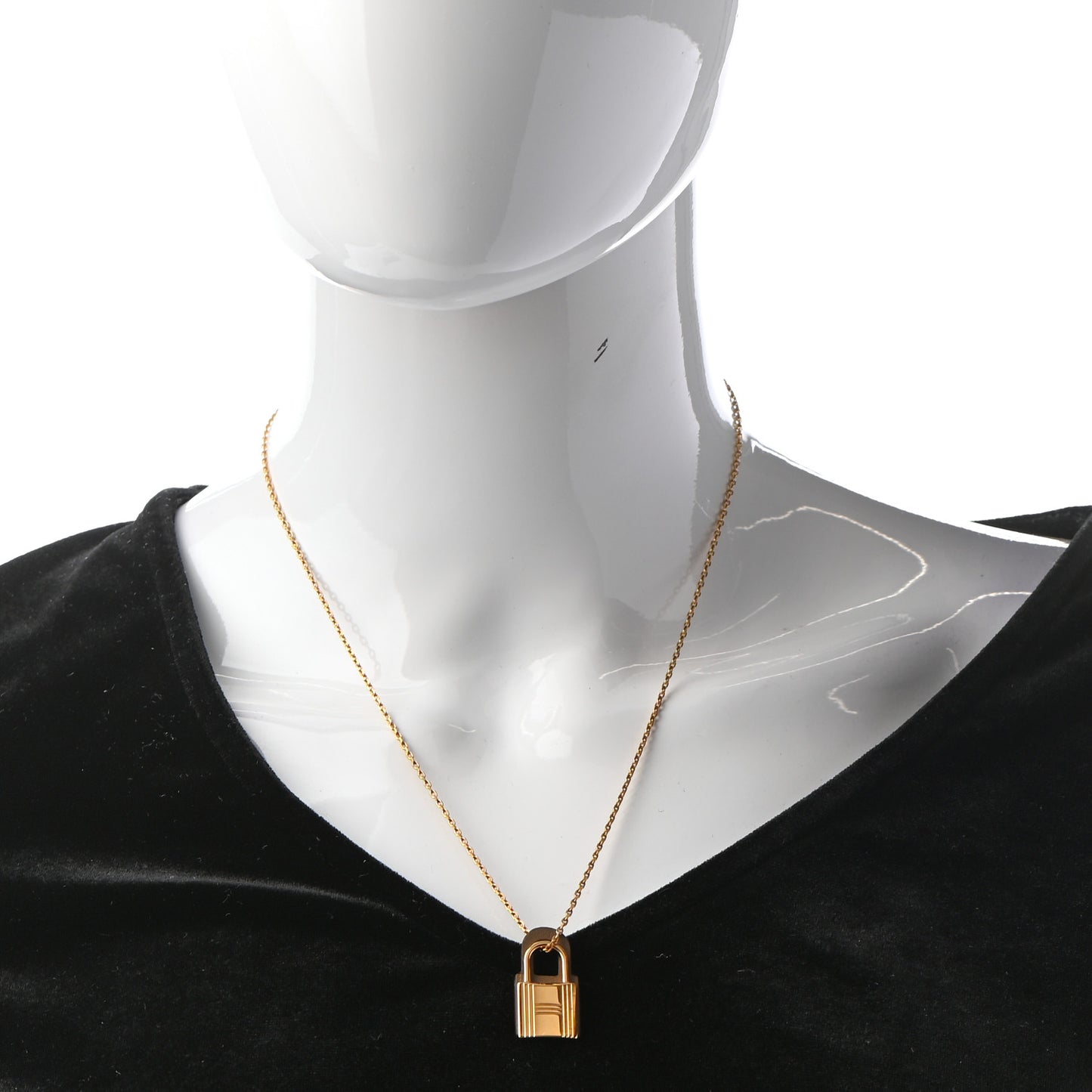 Swift O'Kelly Pendant Necklace Etain