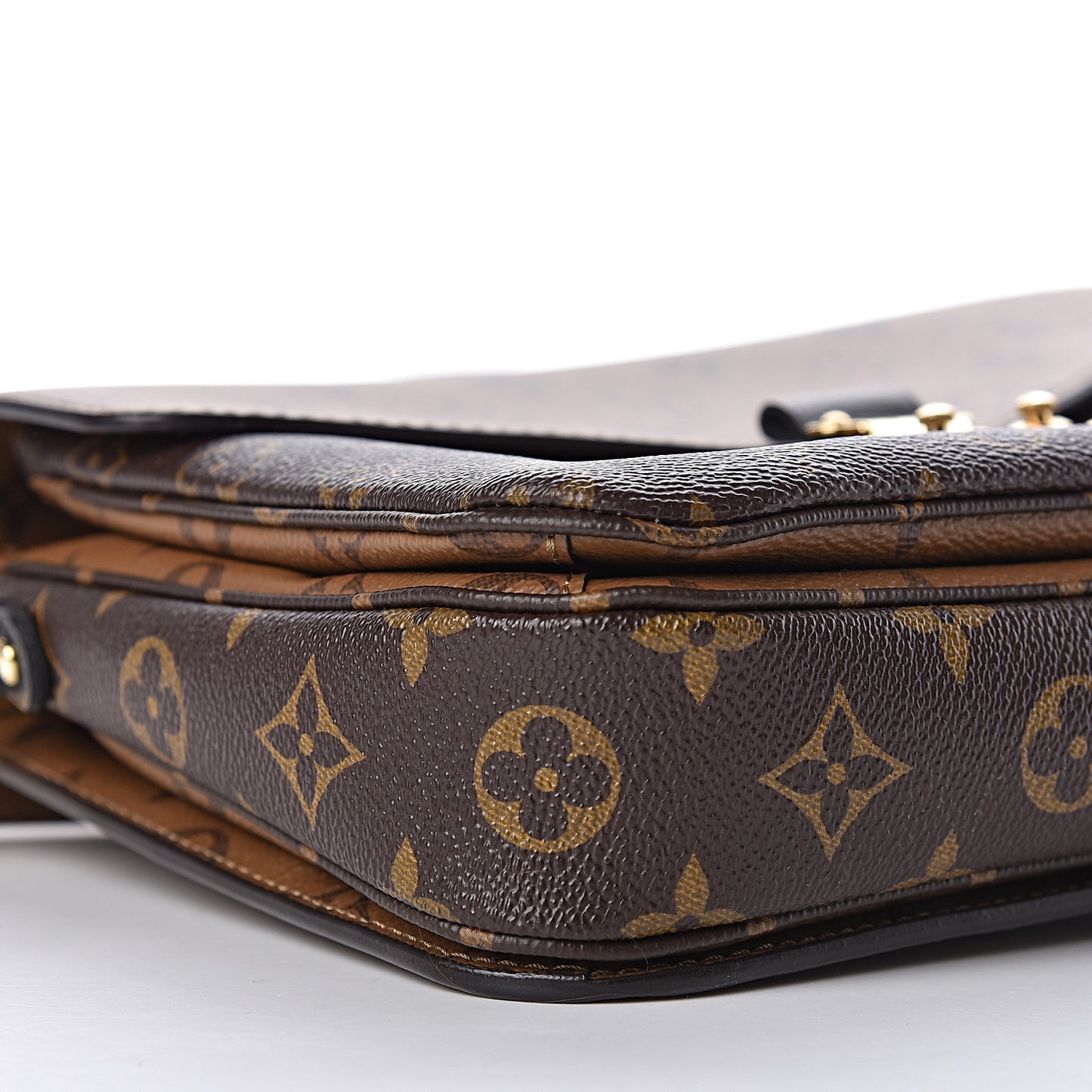 Reverse Monogram Pochette Metis