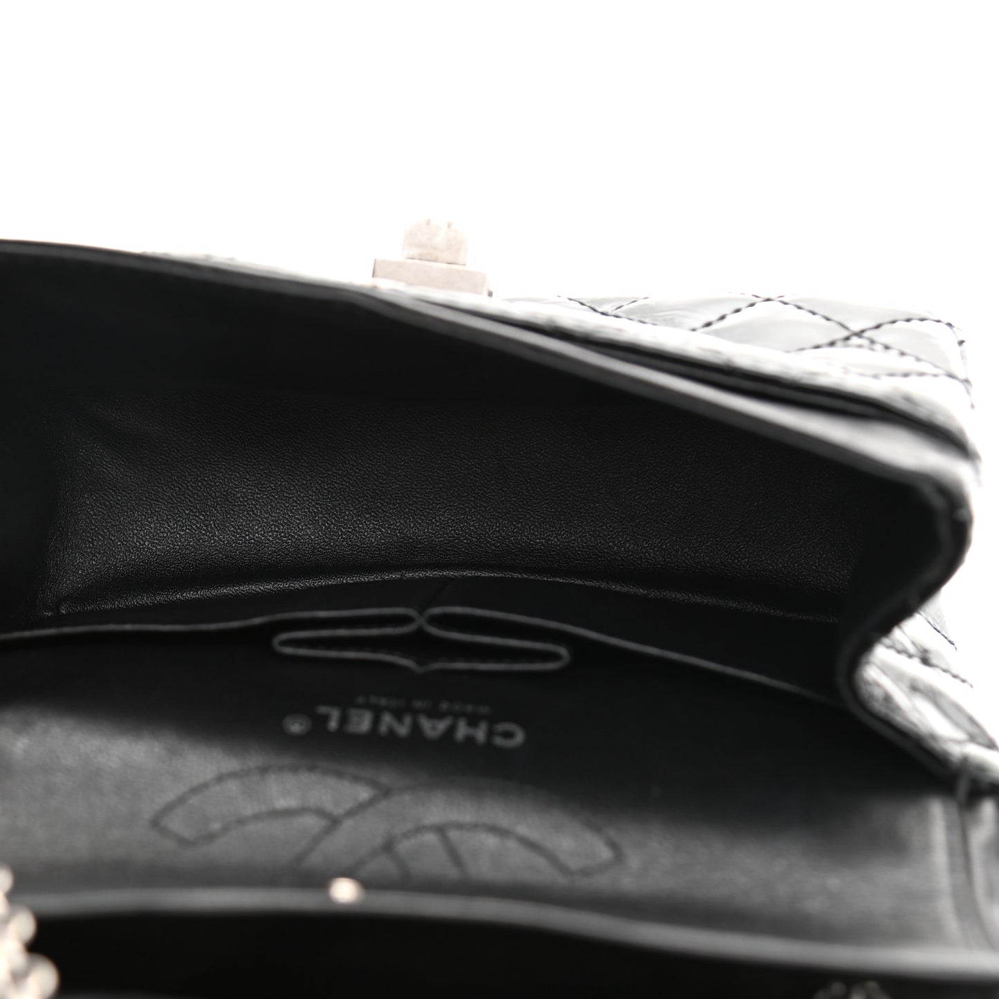Crinkled Patent Quilted 2.55 Reissue 224 Flap Black