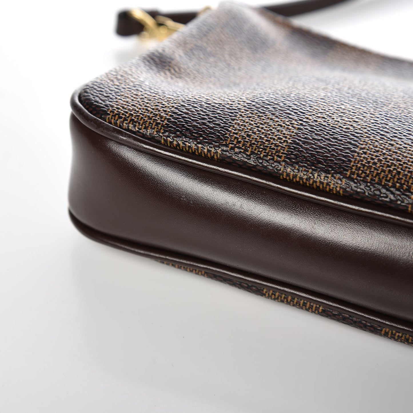 Damier Ebene Navona Pochette Accessories
