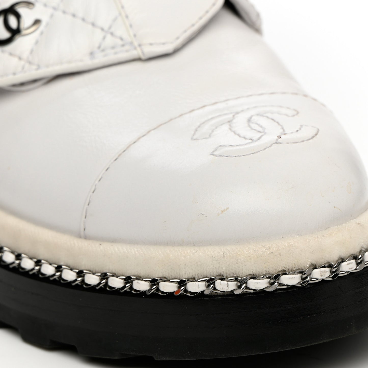 Crackled Calfskin Pearl Chain CC Combat Short Boots 37 White