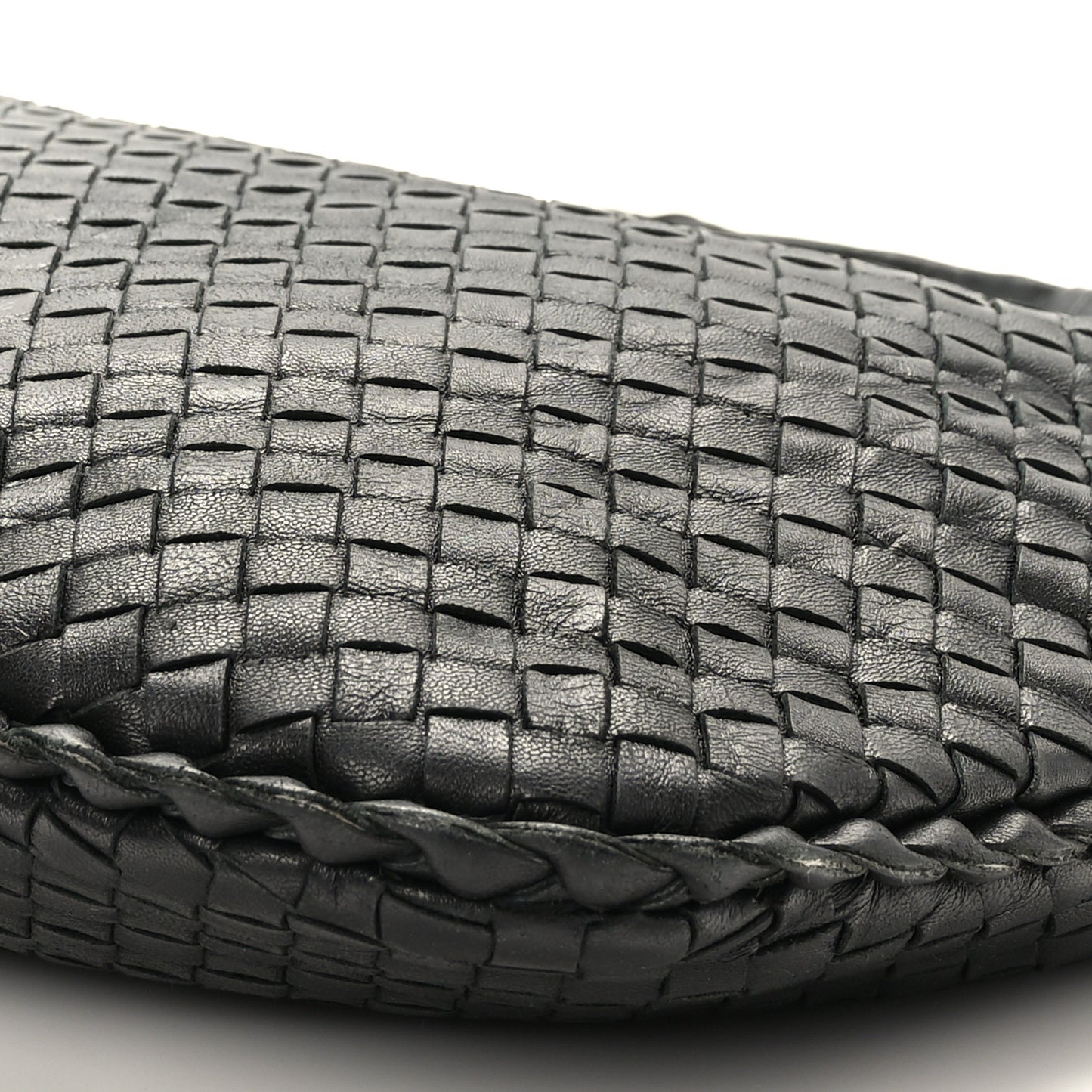 Nappa Intrecciato Medium Veneta Hobo Black