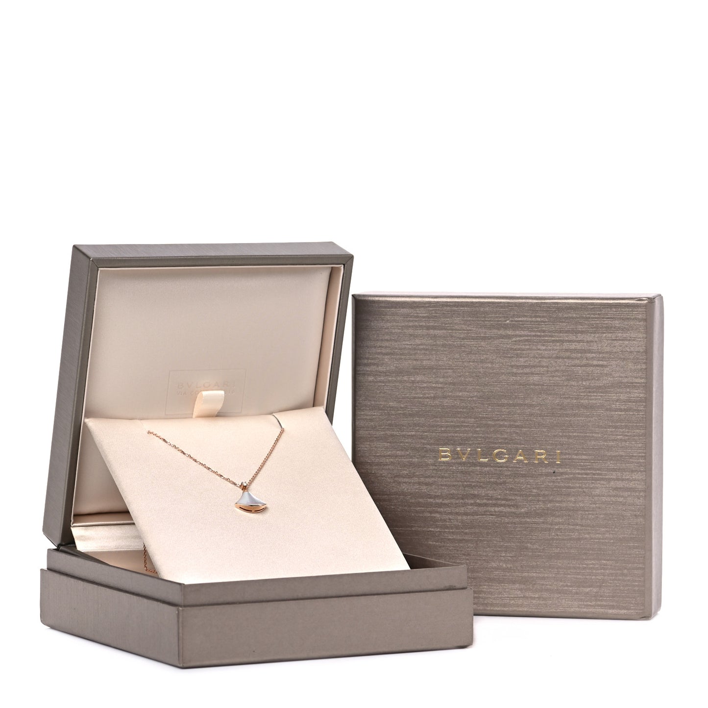 18K Rose Gold Diamond Mother of Pearl Small Divas' Dream Pendant Necklace
