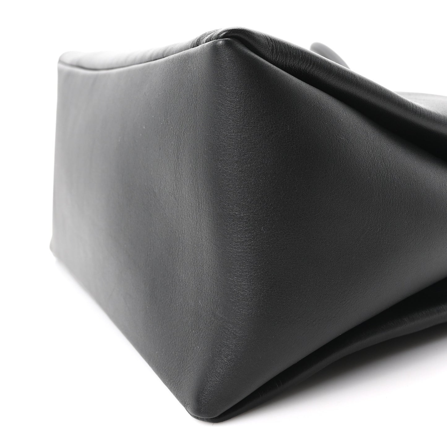 Nappa Re-Nylon Medium Passage Bag Black