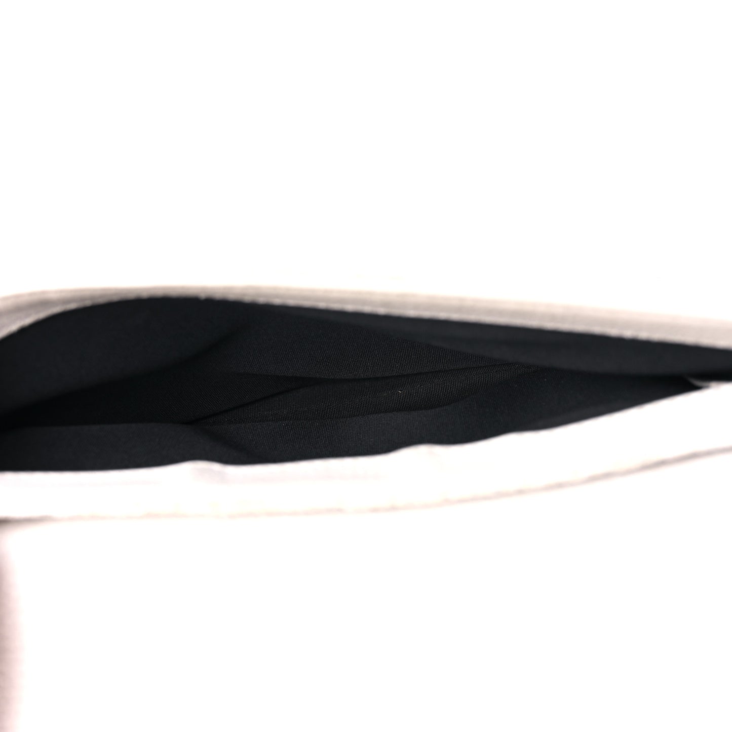 Oblique Saddle Messenger Pouch Beige