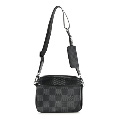 Louis Vuitton Damier Graphite 3D Trio Messenger 1 of 14