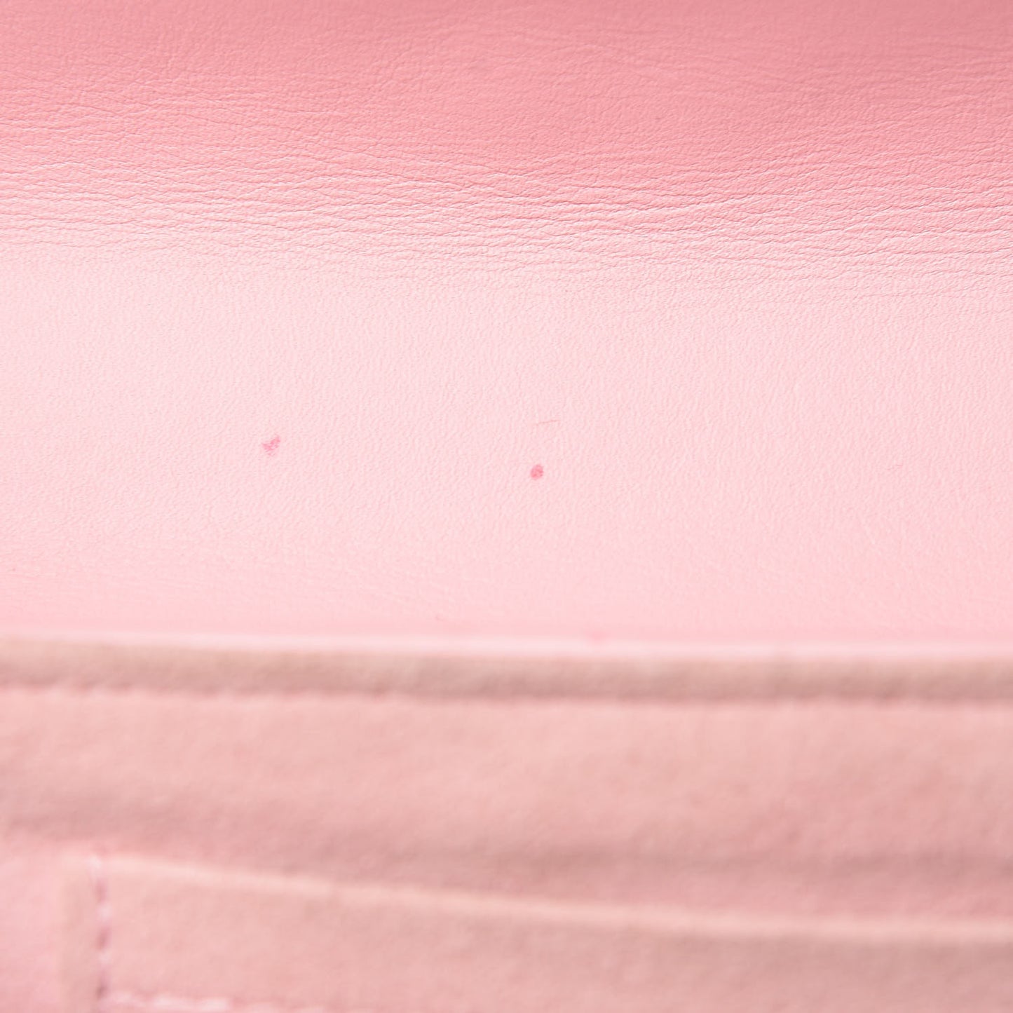 Calfskin New Wave Chain PM Smoothie Pink