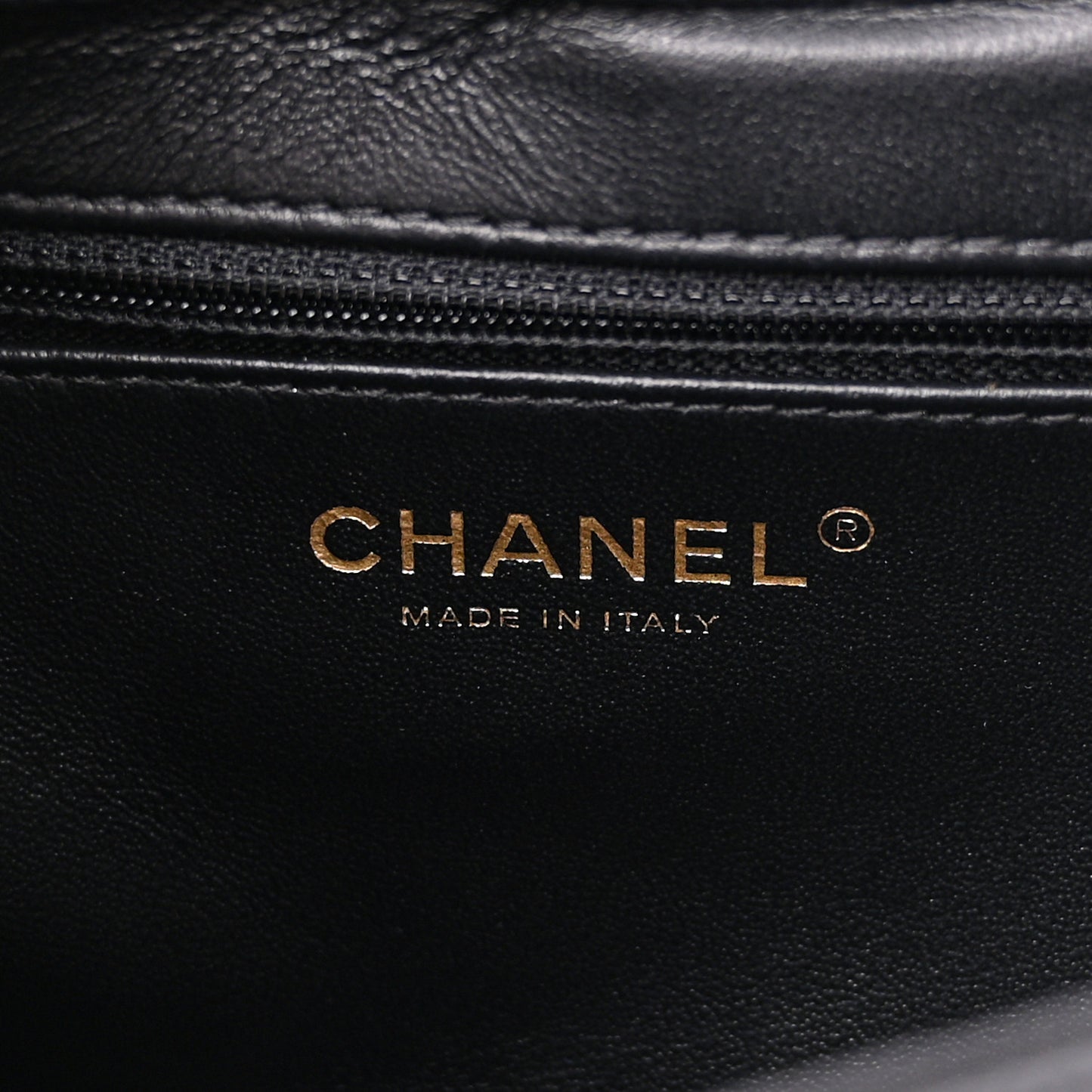 Caviar Quilted Medium Business Affinity Flap Black