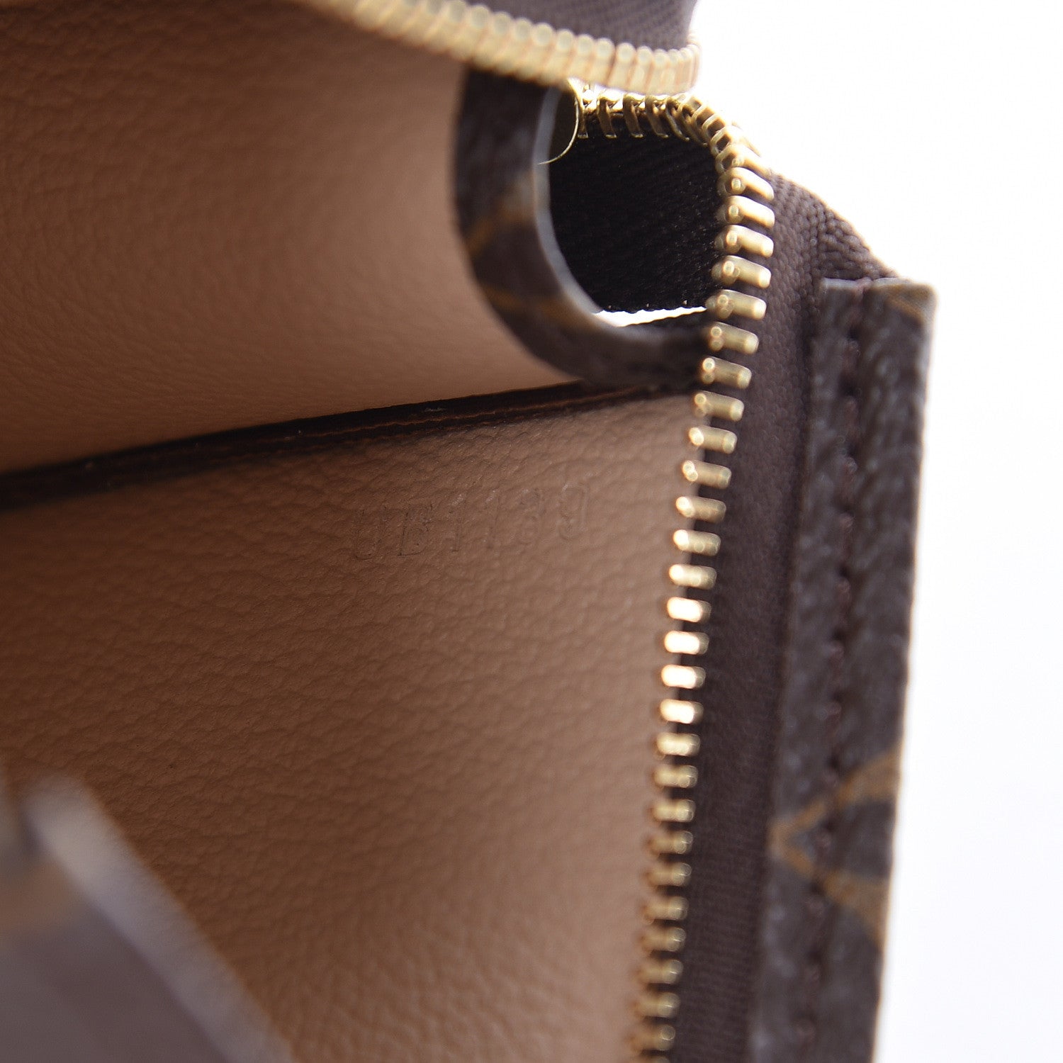 Louis Vuitton Monogram Toiletry Pouch 15 7 of 7