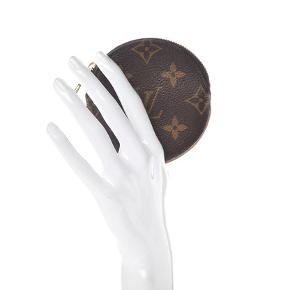 Louis Vuitton Monogram Round Coin Purse 2 of 7