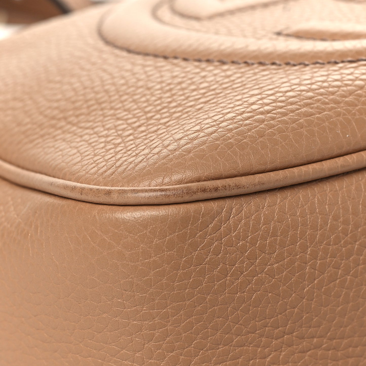 Pebbled Calfskin Small Soho Disco Bag Camelia