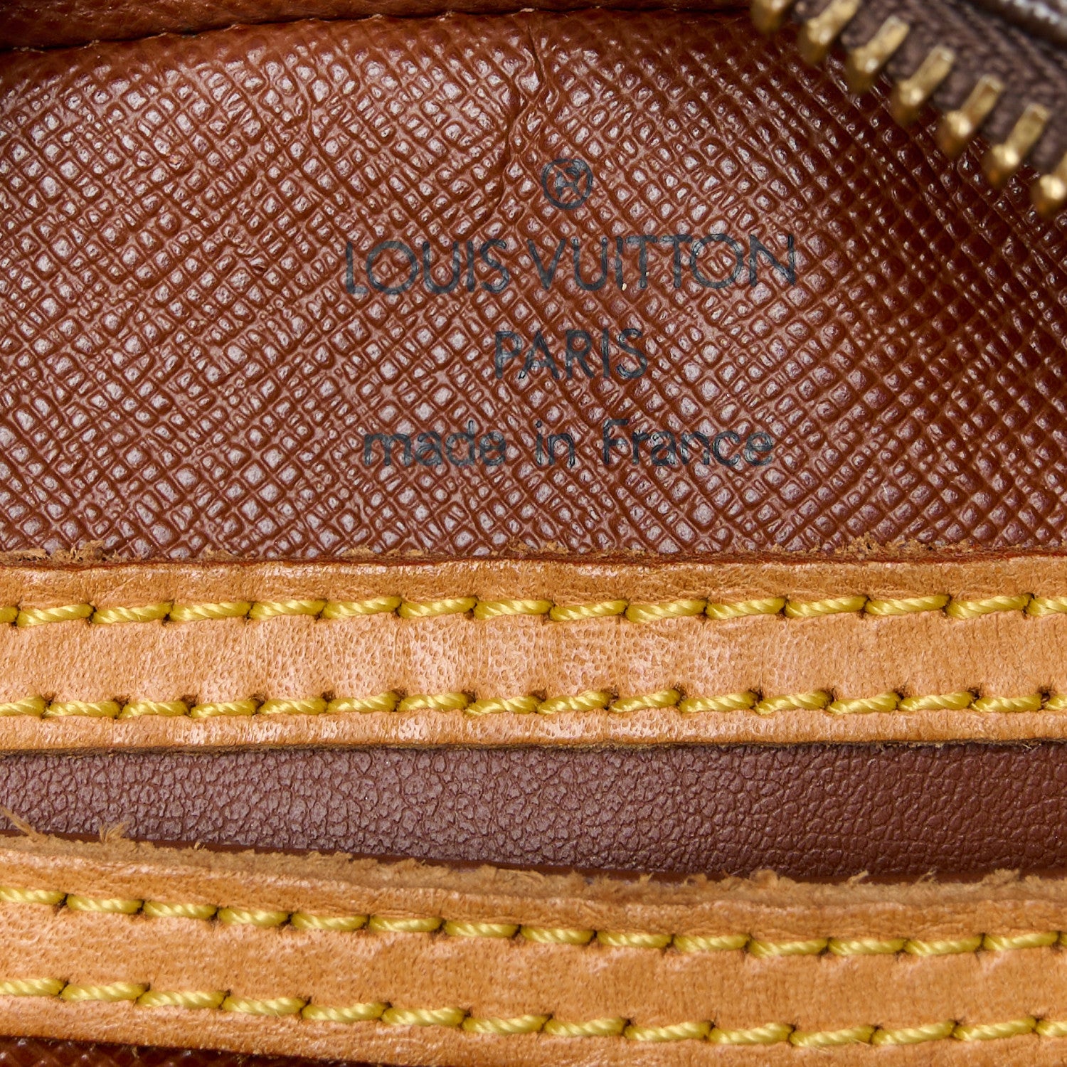 Louis Vuitton Monogram Blois 6 of 10