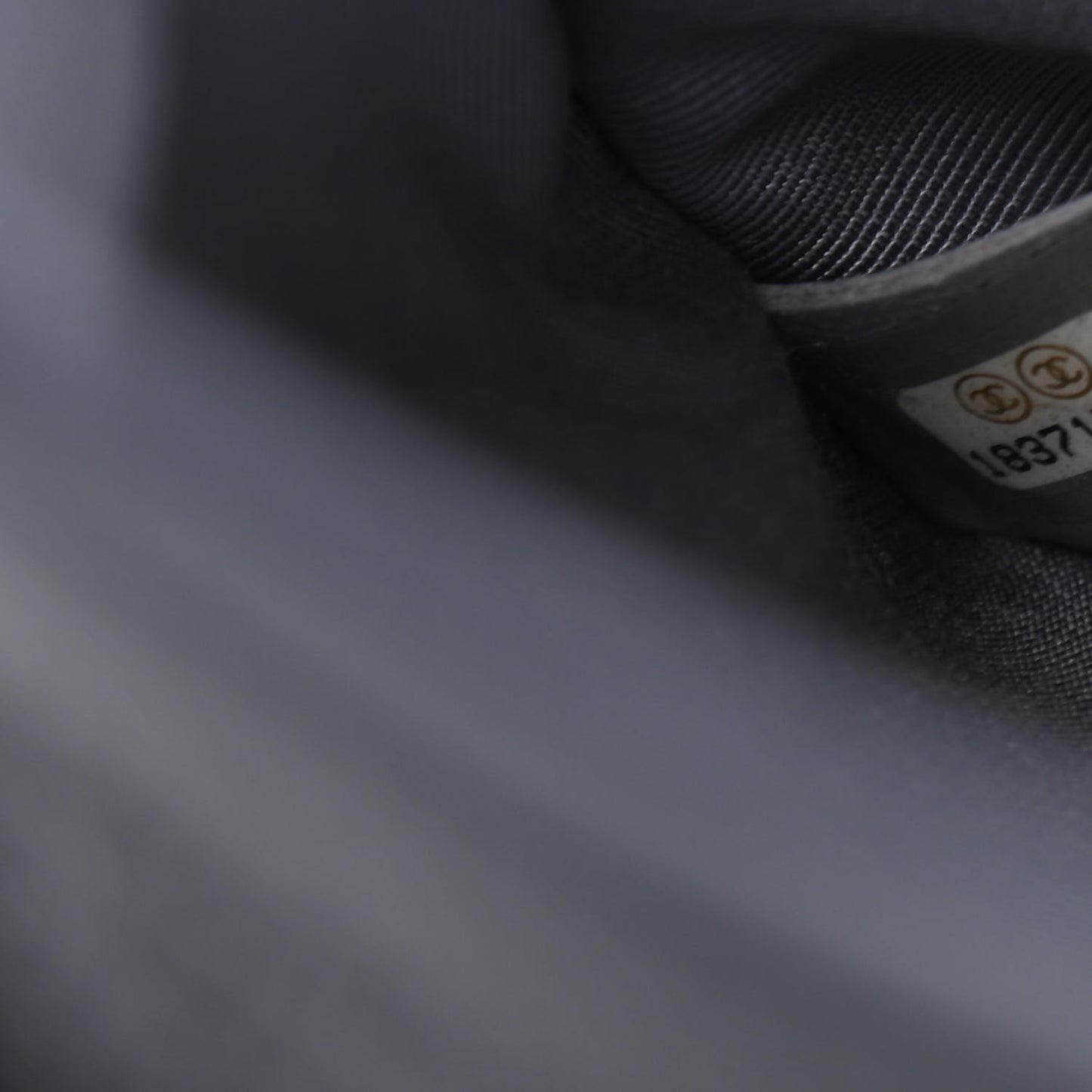 Caviar Quilted Medium French Riviera Flap Black