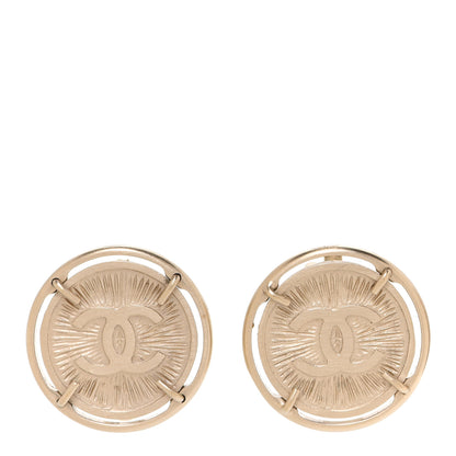 Chanel Metal Textured CC Round Clip On Earrings Gold 1 of 4