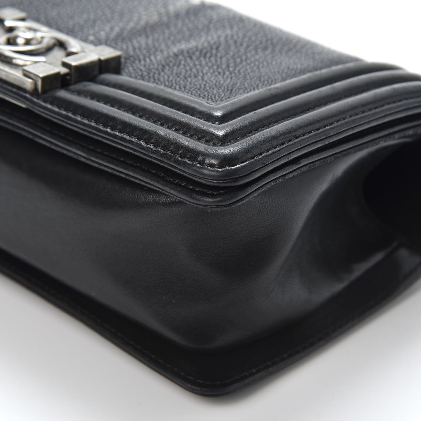 Galuchat Stingray Small Boy Flap Black