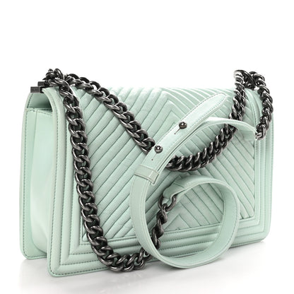 Chanel Wrinkled Lambskin Chevron Quilted New Medium Boy Flap Light Green 3 of 10