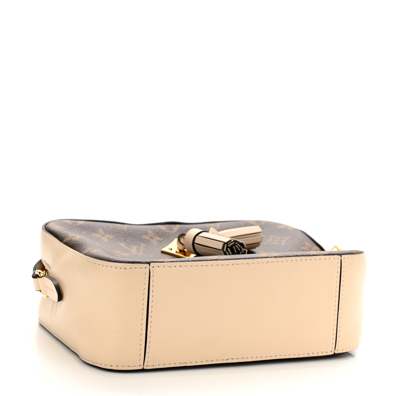 Louis Vuitton Monogram Saintonge Creme 4 of 10