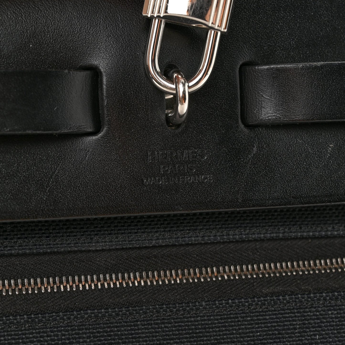 Military Toile Vache Hunter Herbag Zip PM 31 Black