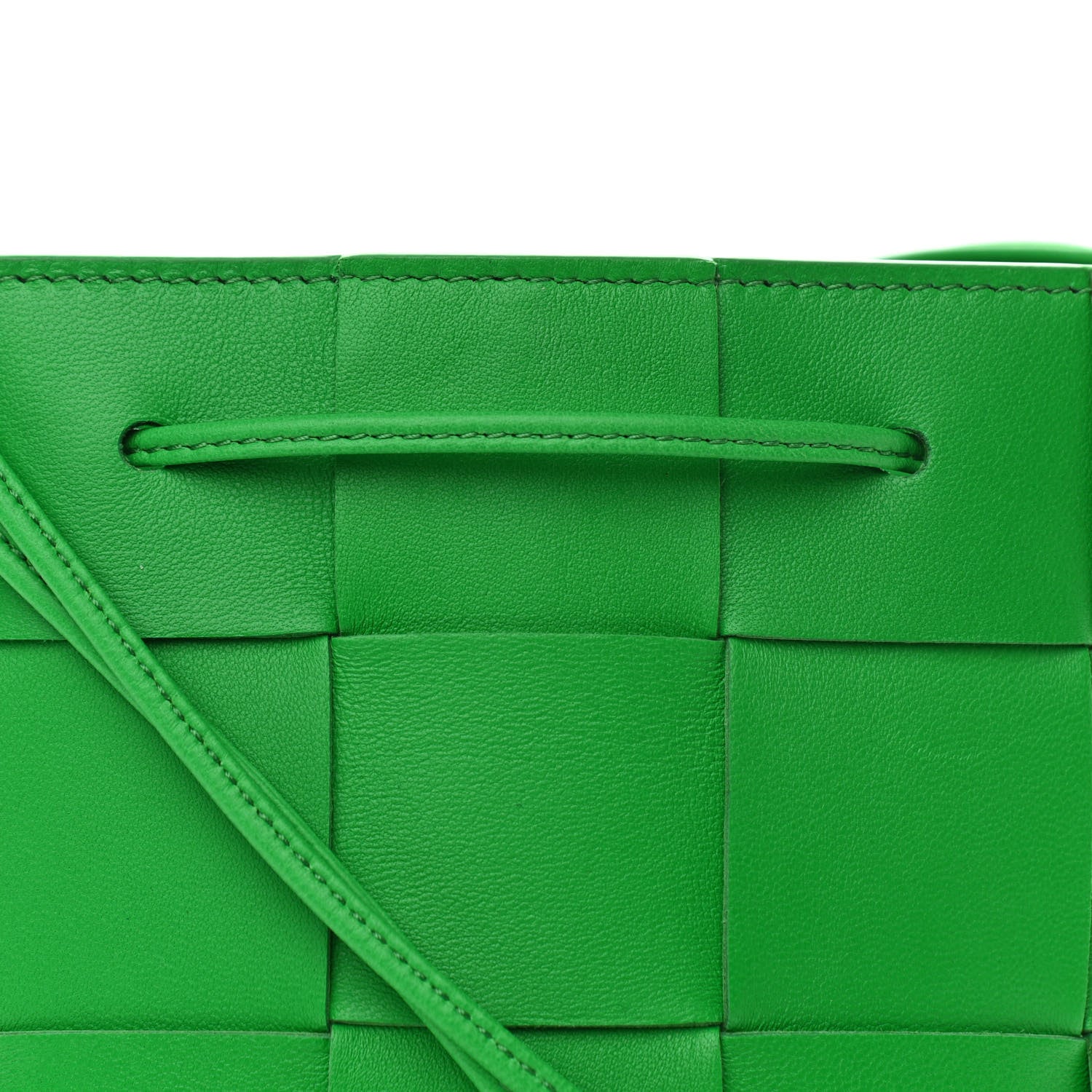 Bottega Veneta Nappa Maxi Intrecciato Cassette Bucket Bag Parakeet 7 of 10