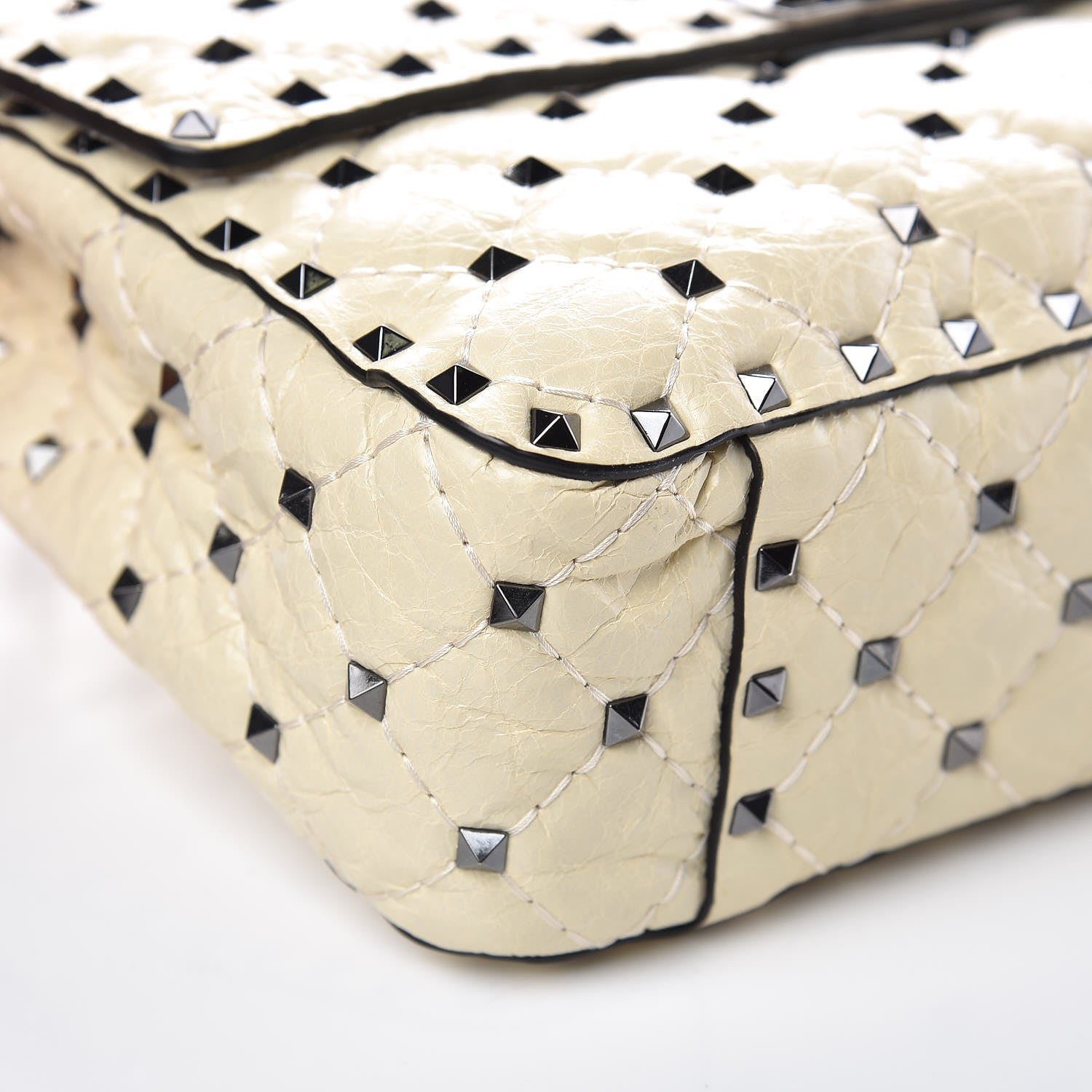 Valentino Garavani Craquele Nappa Medium Rockstud Spike Shoulder Bag Light Ivory 7 of 11