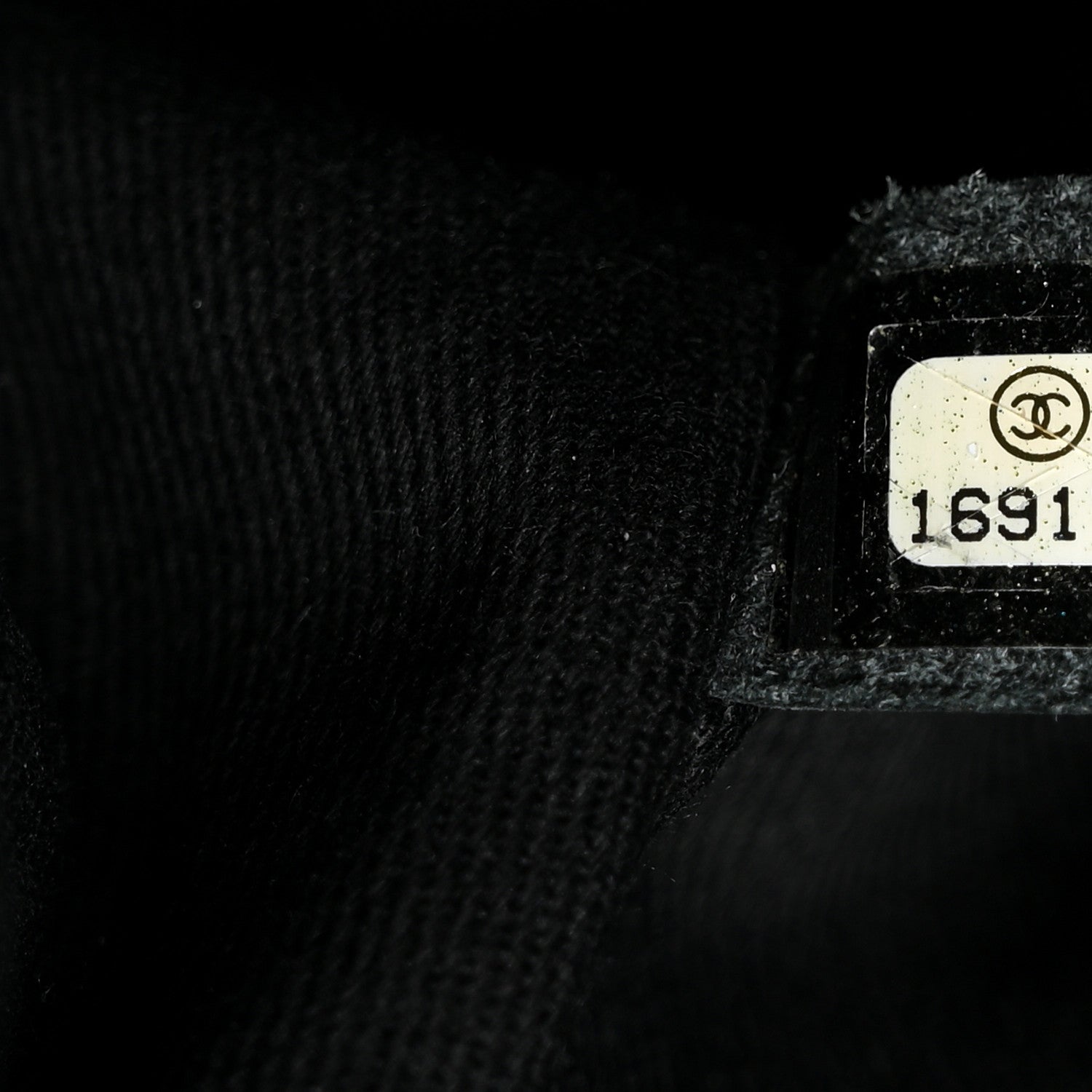 Chanel Caviar Quilted CC Large Clutch Black 7 of 7