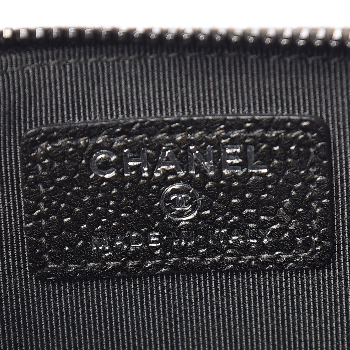 Caviar Quilted Classic Zip Pouch Dark Green