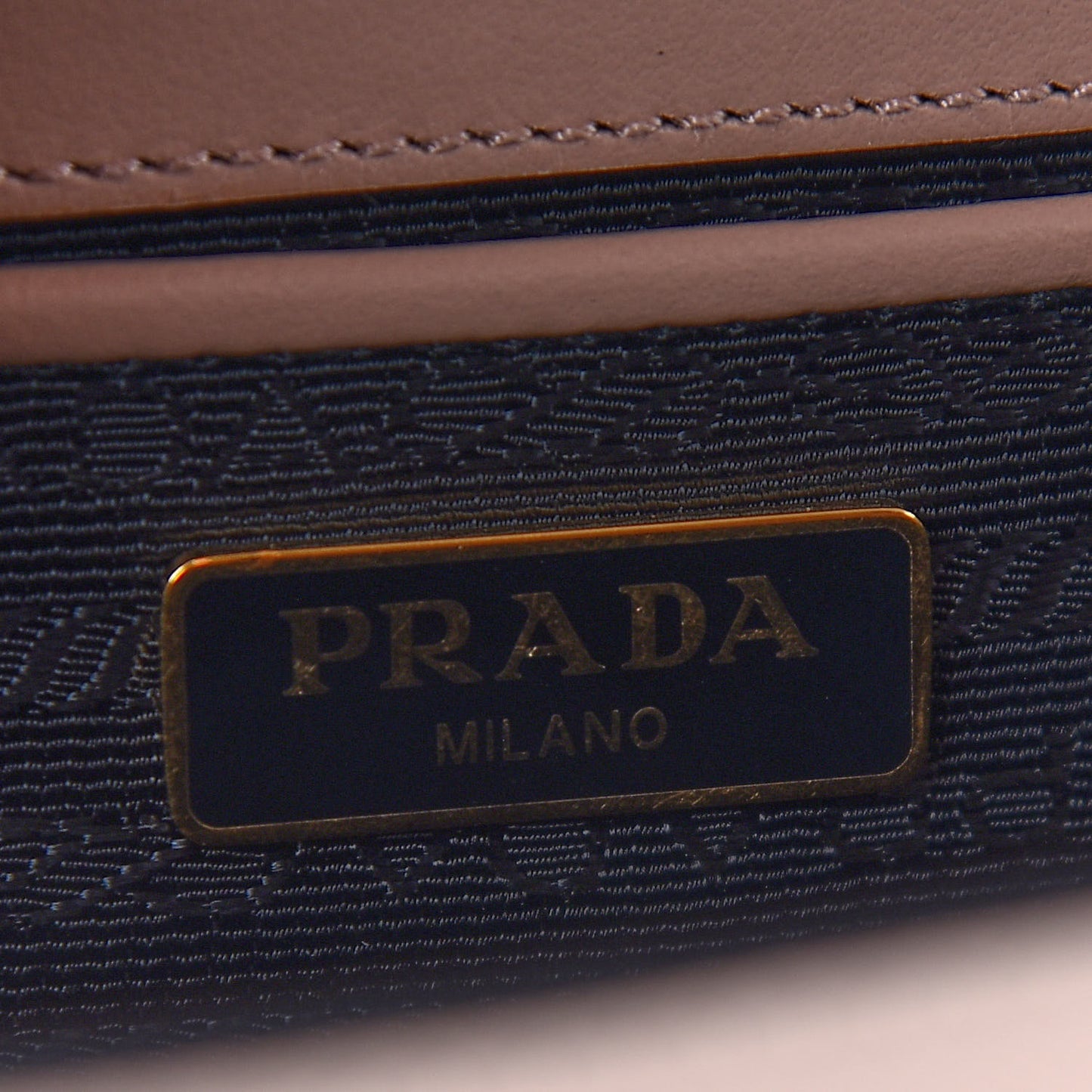 Saffiano Chain Shoulder Bag Cammeo