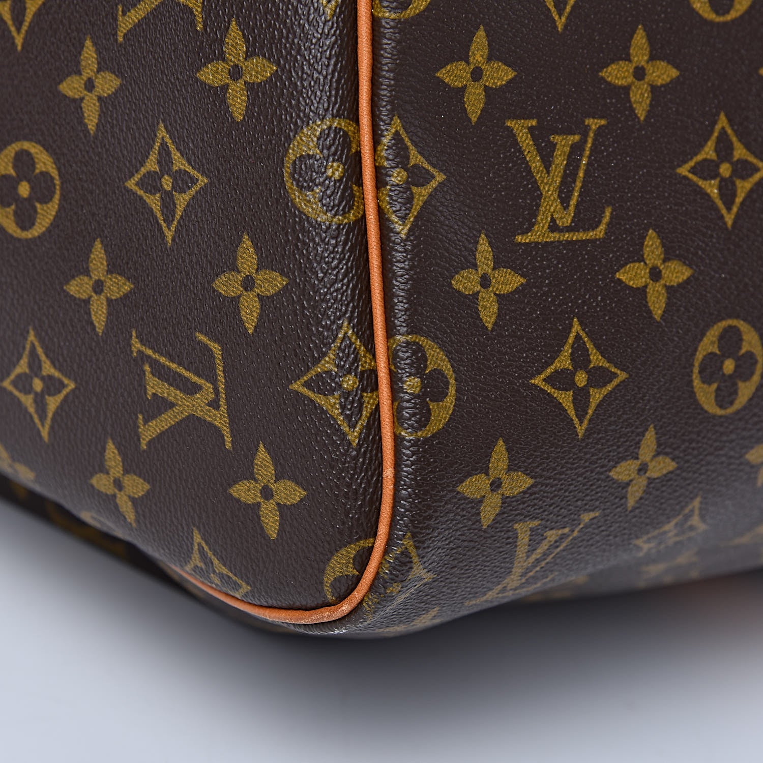 Louis Vuitton Monogram Keepall 55 13 of 22