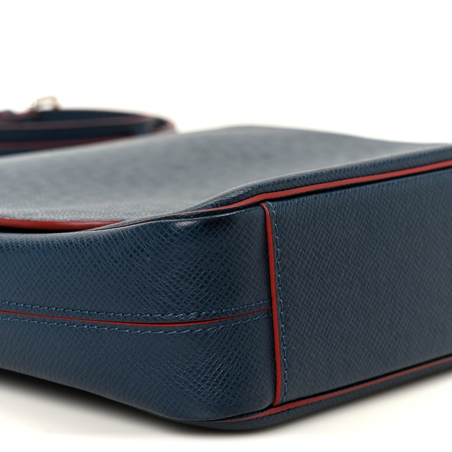 Taiga Roman PM Messenger Marine Rouge