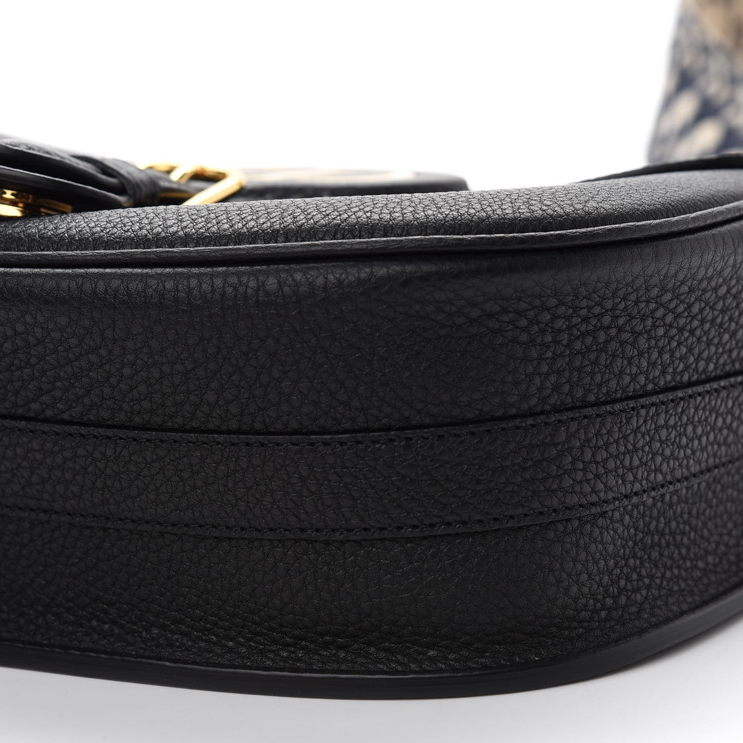 Grained Calfskin Large Bobby Flap Black
