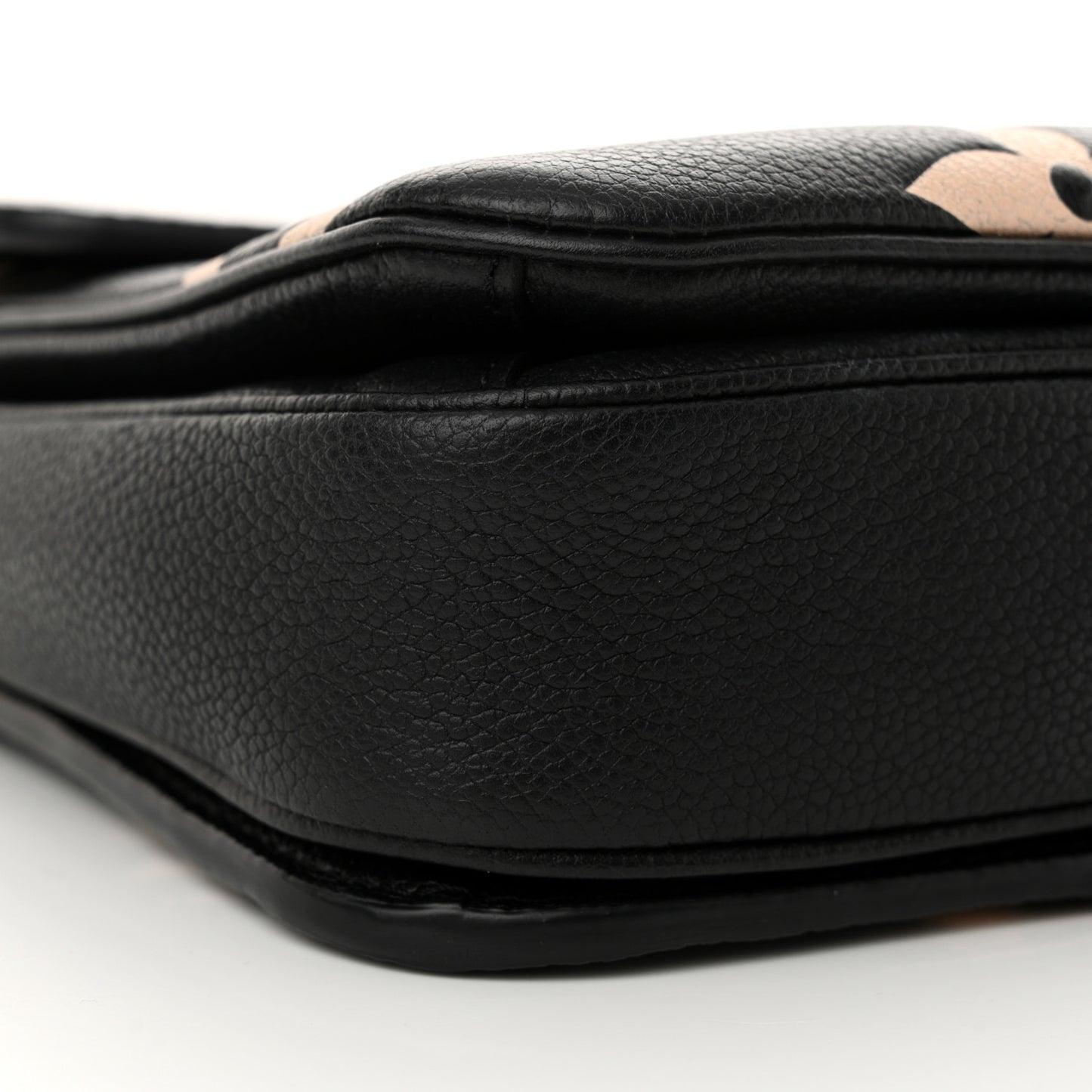 Empreinte Monogram Giant Pochette Metis Black Beige