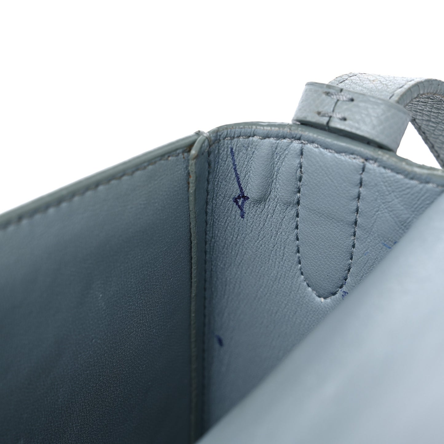 Grained Calfskin Compact Trotteur Cloud