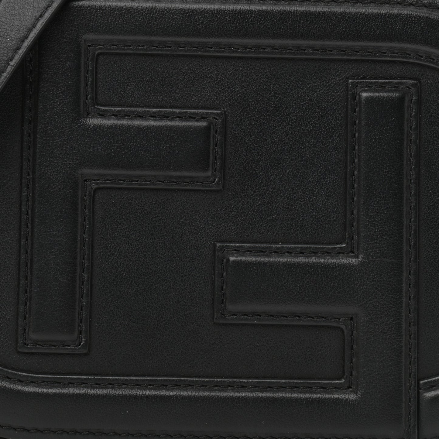 Vitello Grace Matte Mini O'Lock Camera Case Black