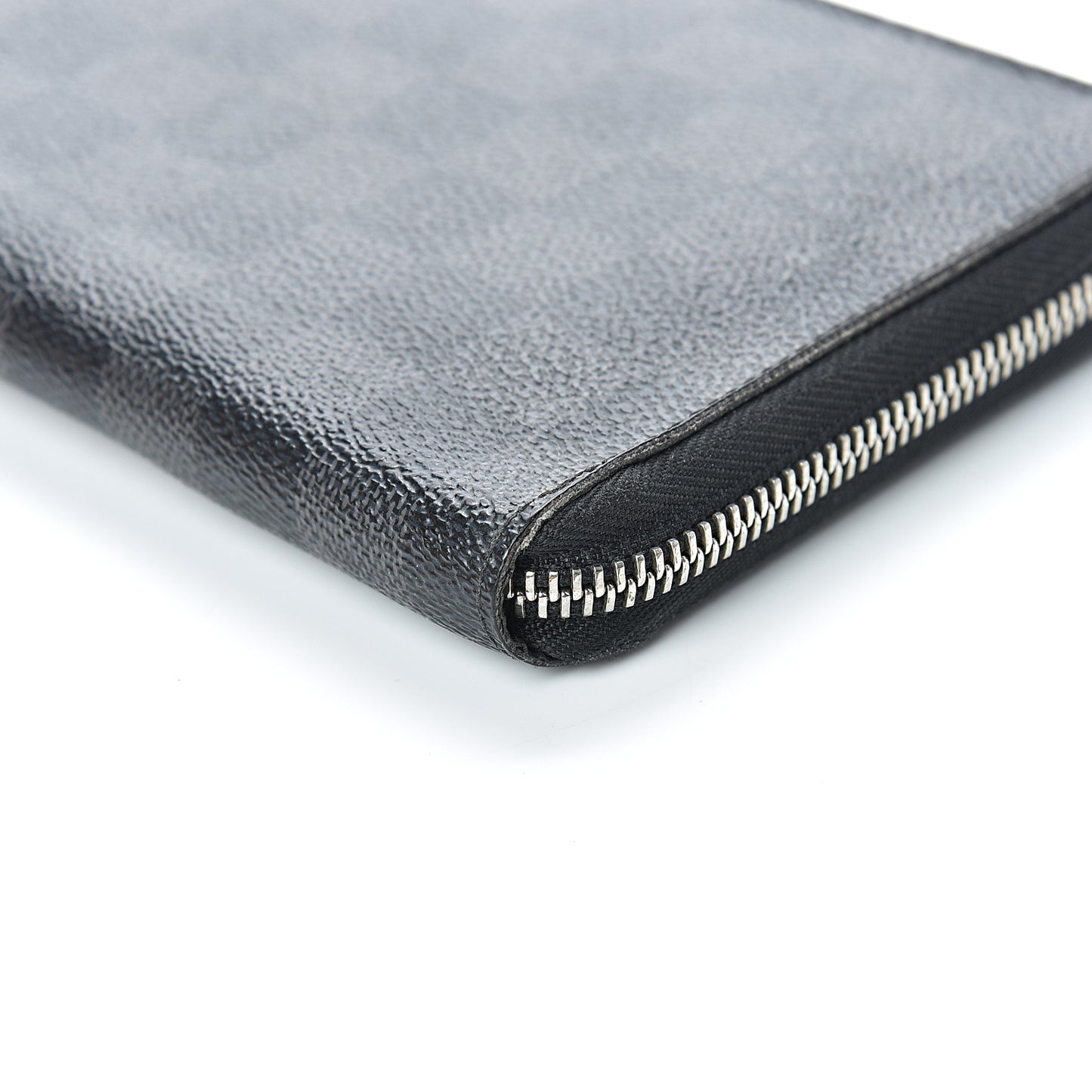 Damier Graphite Zippy Organizer Wallet
