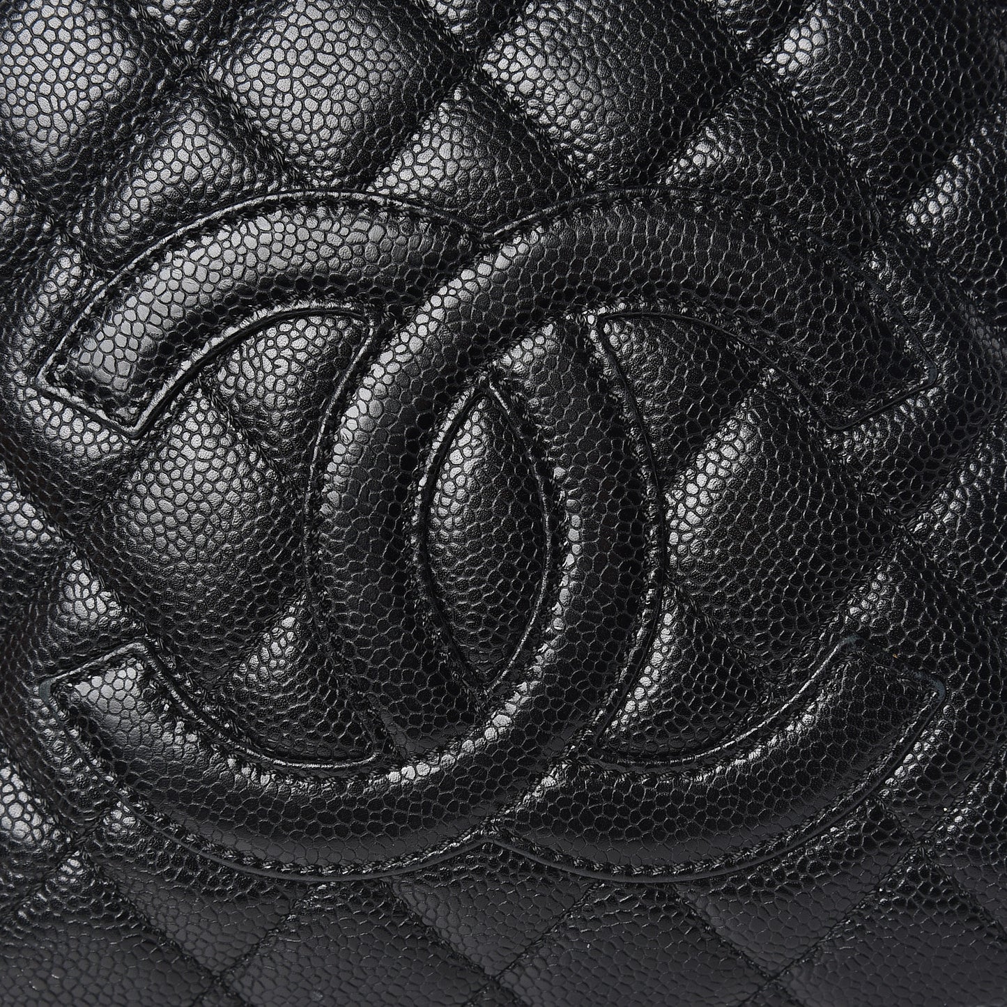 Caviar Quilted Petit Shopping Tote PST Black