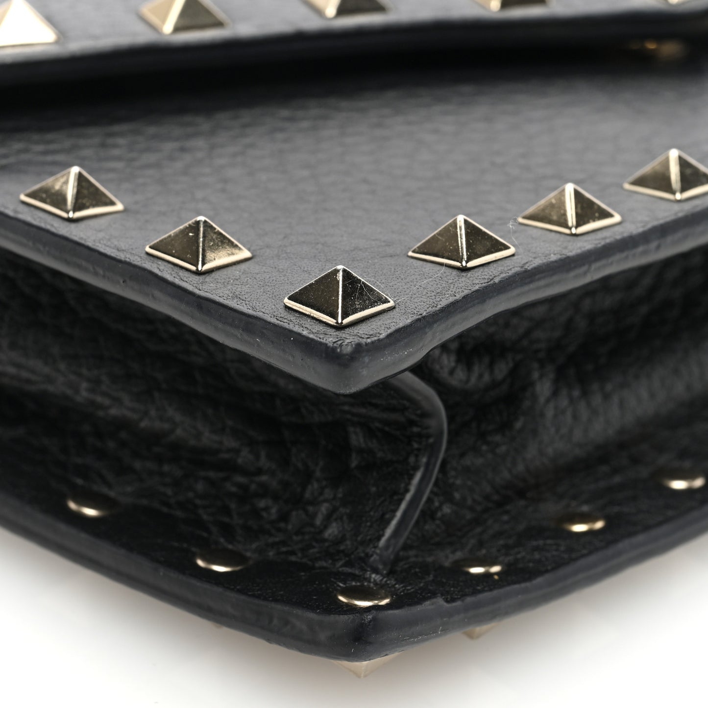 Pebbled Calfskin Rockstud Envelope Wallet on Chain Black
