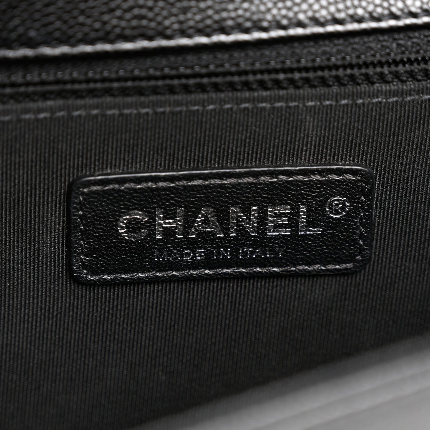 Caviar Quilted New Medium Boy Flap Black