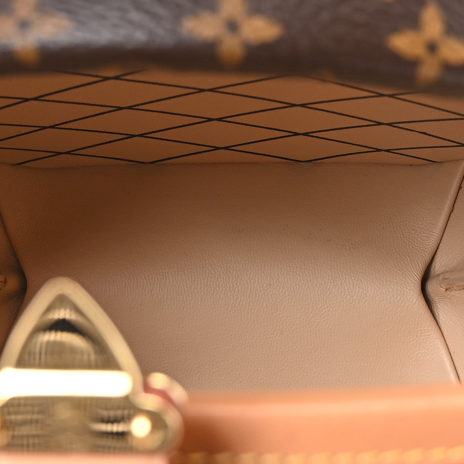 Louis Vuitton Monogram Petite Boite Chapeau 5 of 9