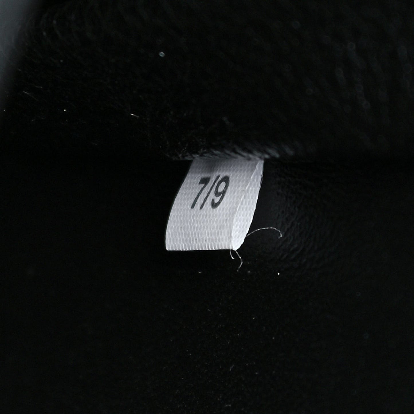 Vitello Daino Soft Medium Dynamique Tote Black