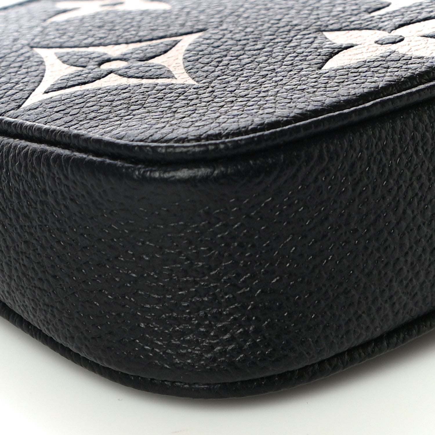 Louis Vuitton Empreinte Monogram Giant Mini Pochette Accessories Black 8 of 9