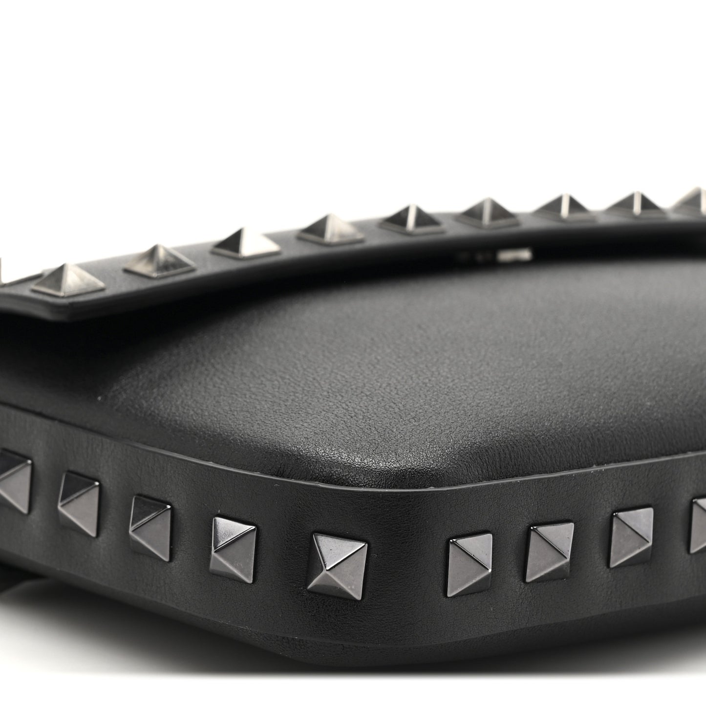 Grainy Calfskin Rockstud Crossbody Pouch Black